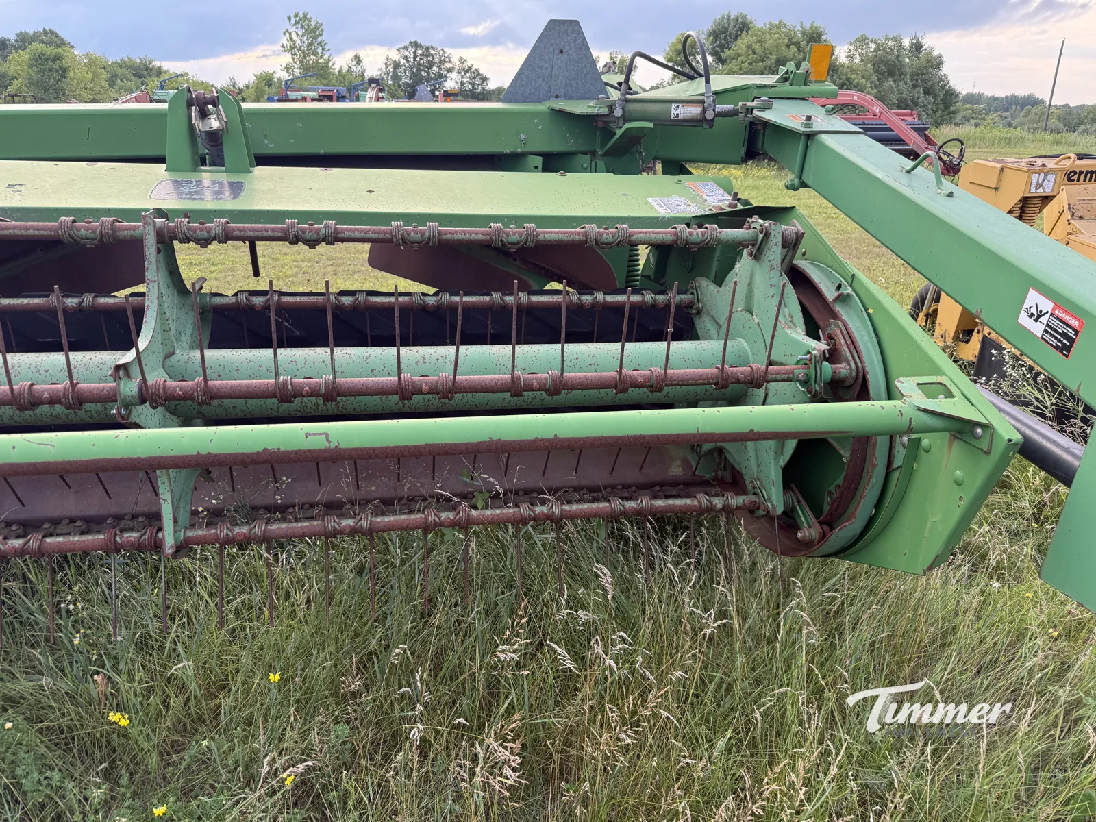 1996 John Deere 820 photo 9