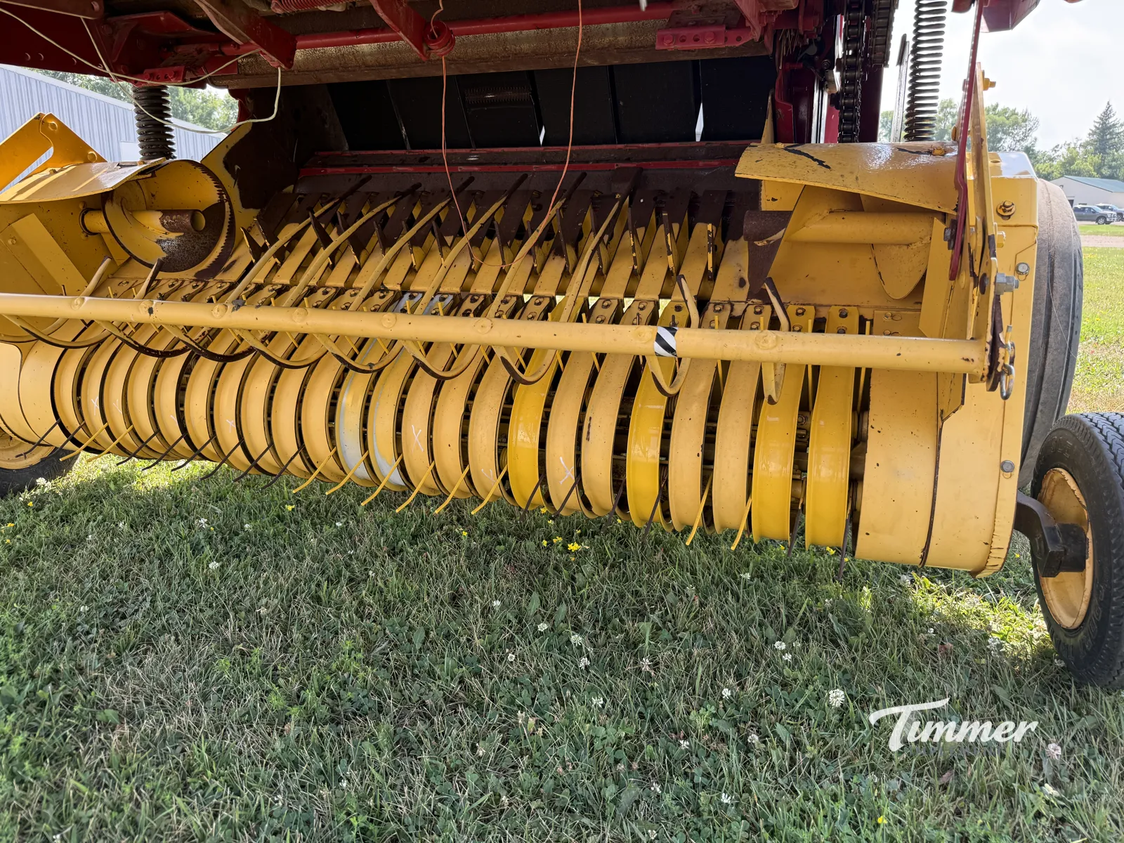 2012 New Holland BR7070 photo 9