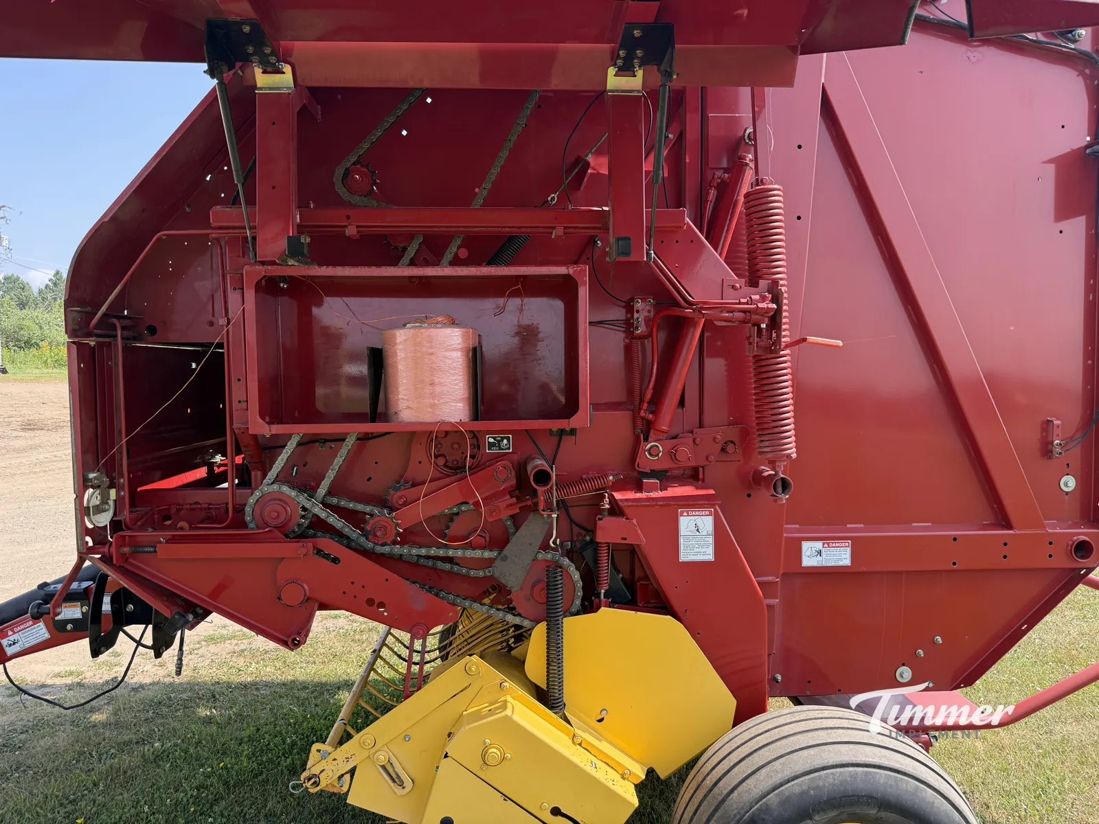 2012 New Holland BR7070 photo 11