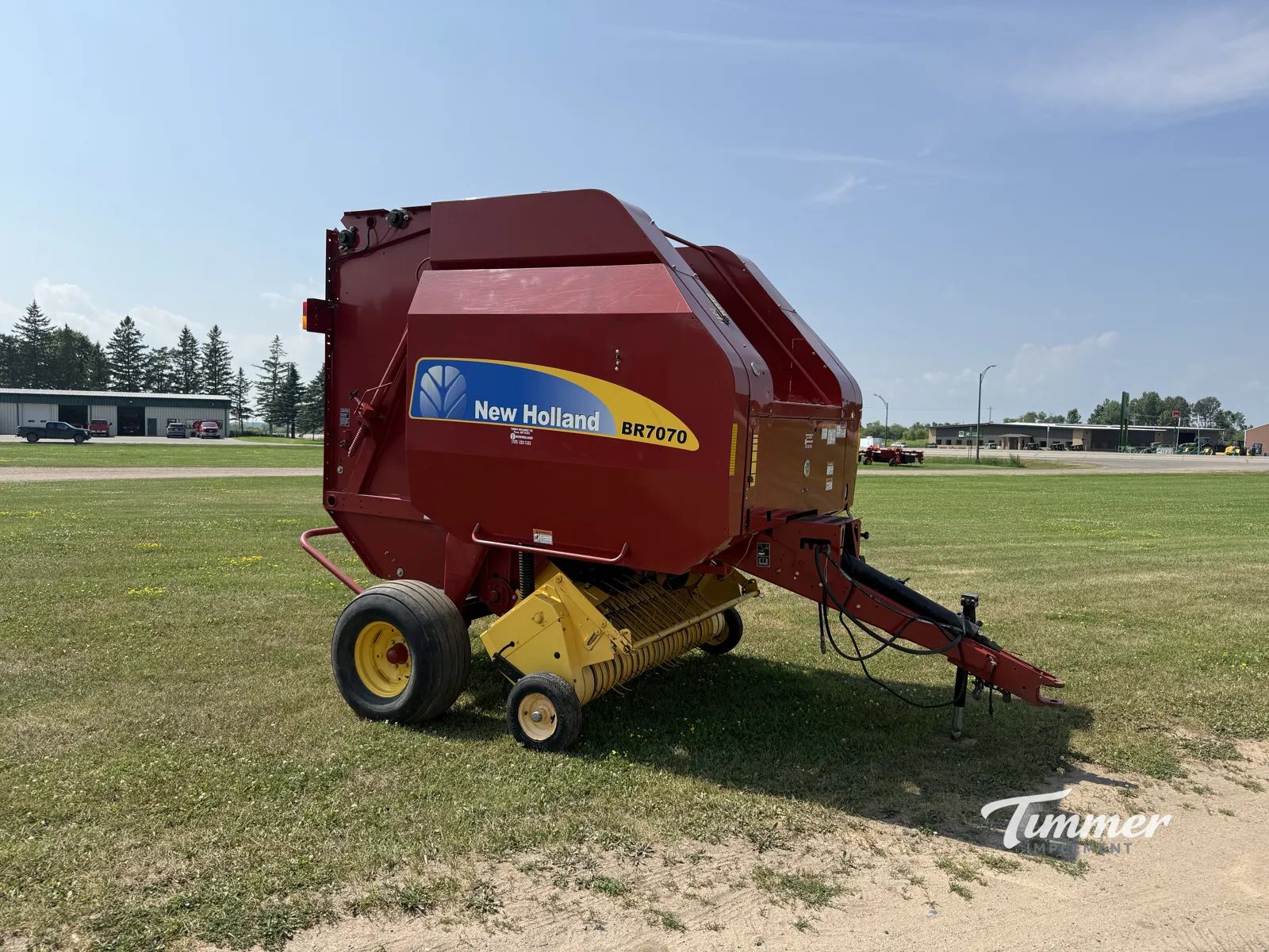 2012 New Holland BR7070