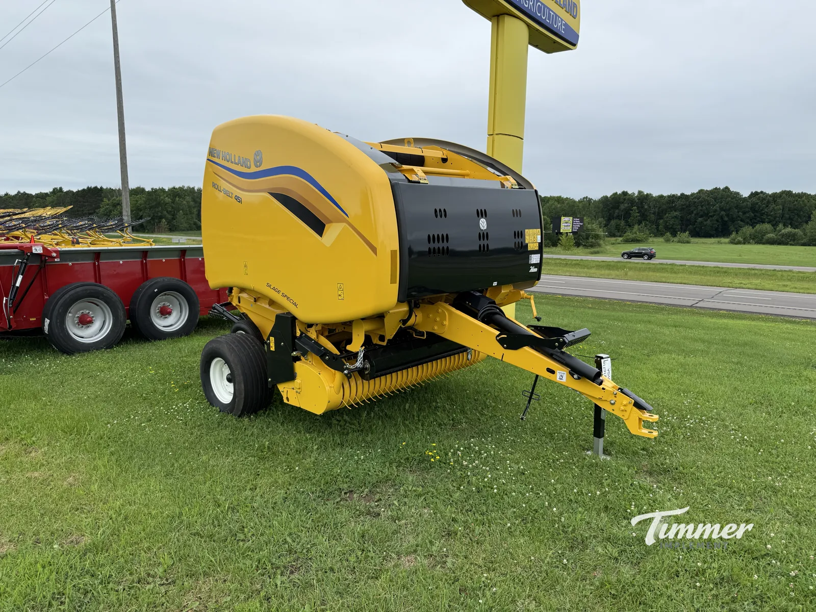 NEW 2026 New Holland RB451