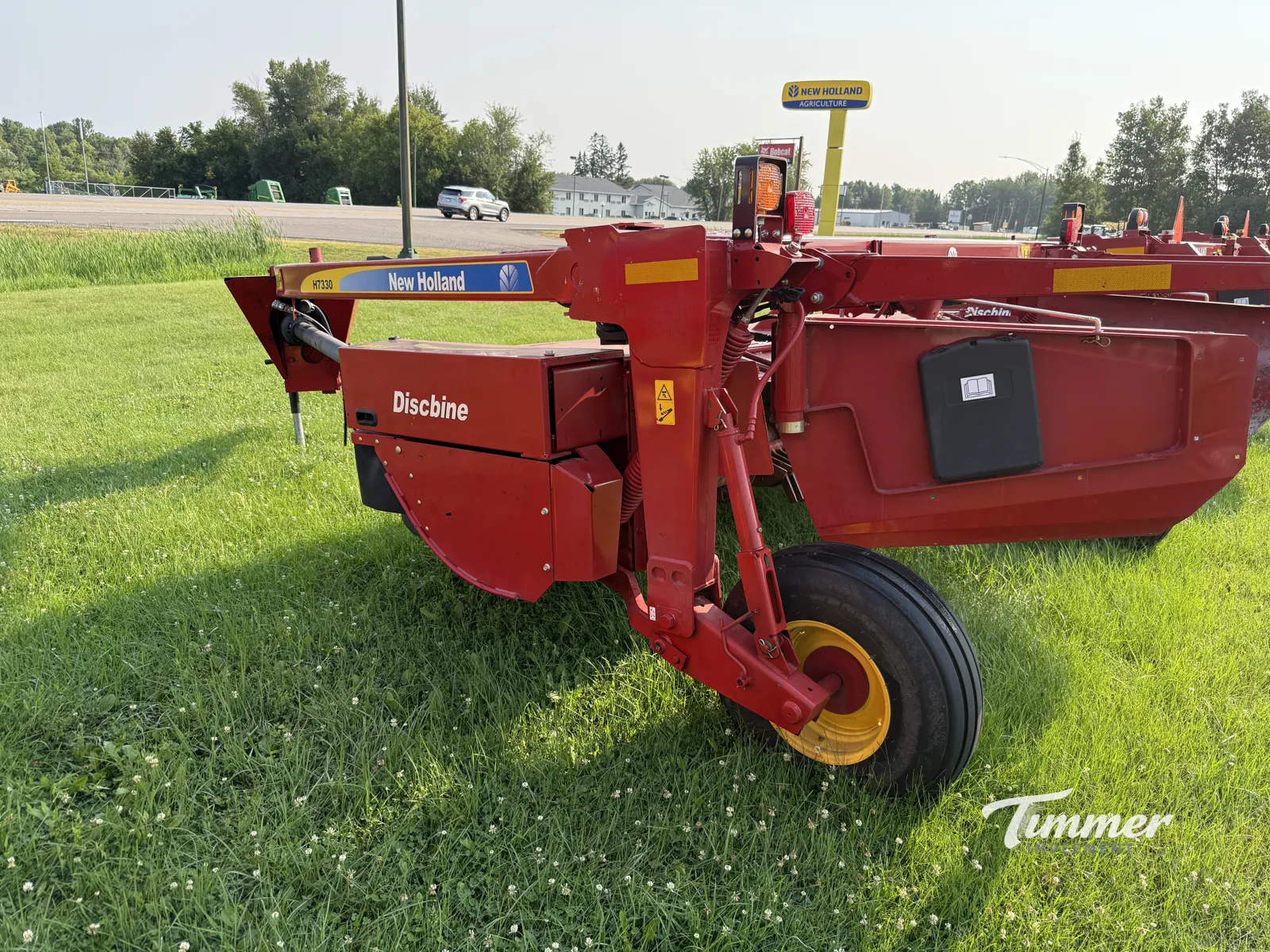 2017 New Holland H7330 photo 4