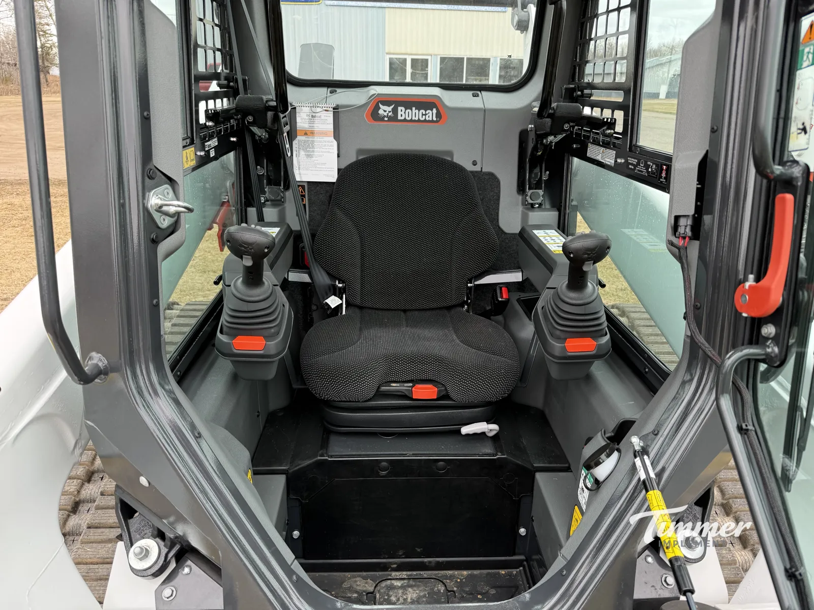 NEW 2025 Bobcat T76 photo 10