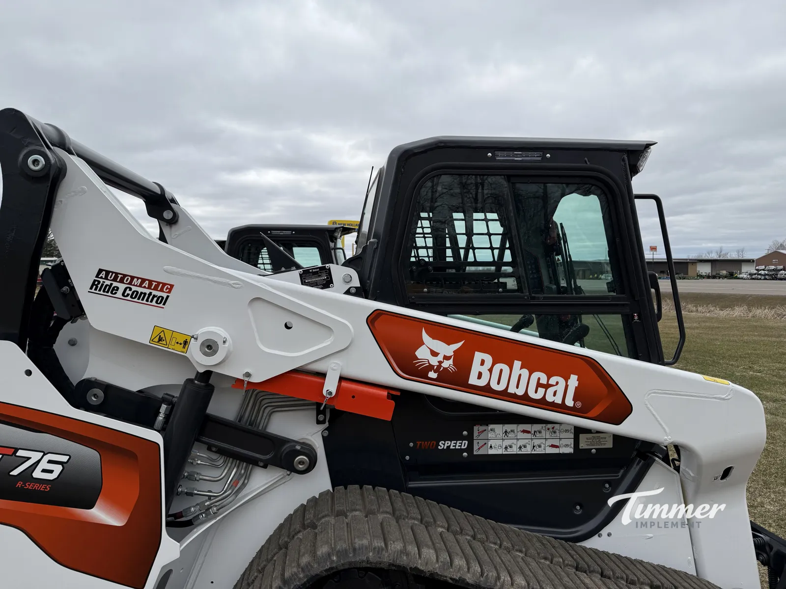 NEW 2025 Bobcat T76 photo 9