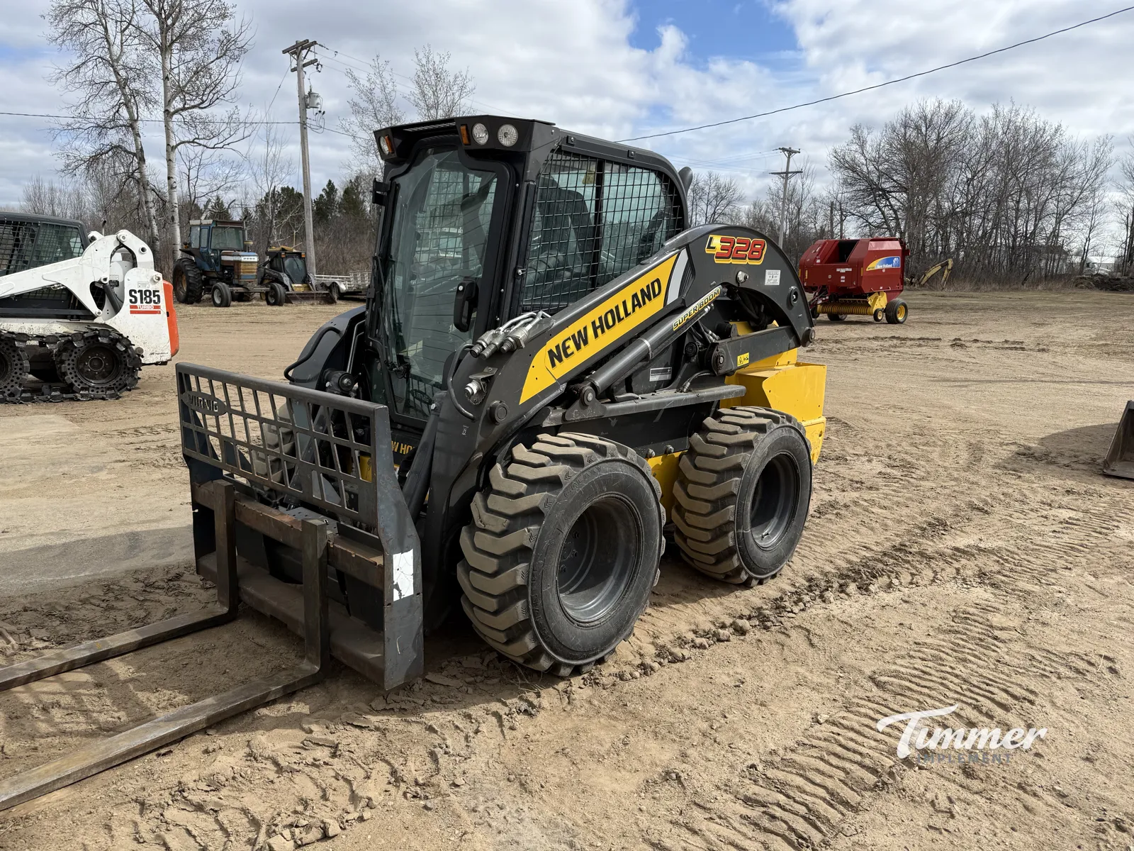 2022 New Holland L328 photo 2
