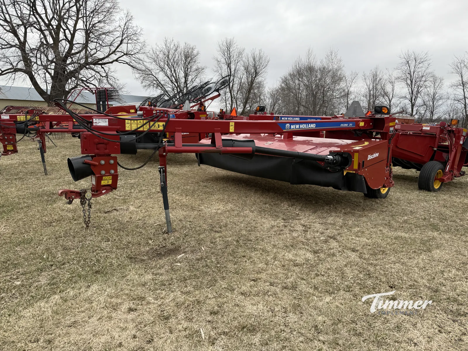 2019 New Holland 210R photo 2