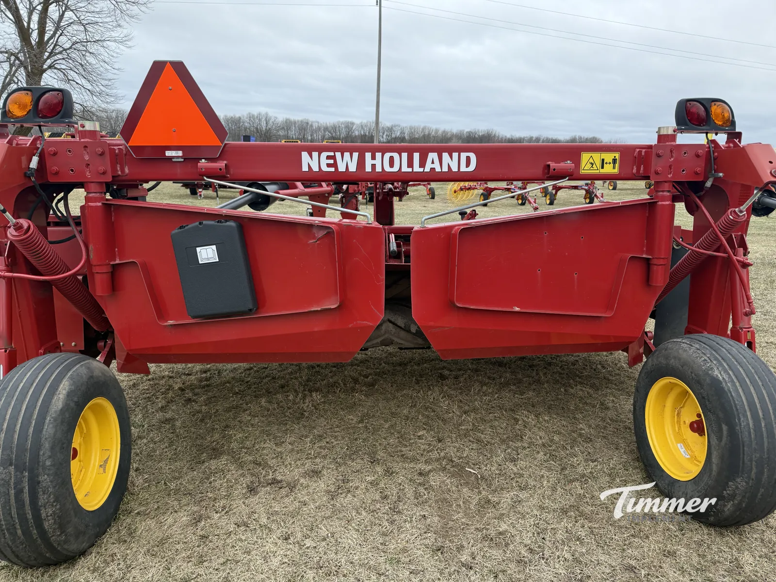 2019 New Holland 210R photo 4