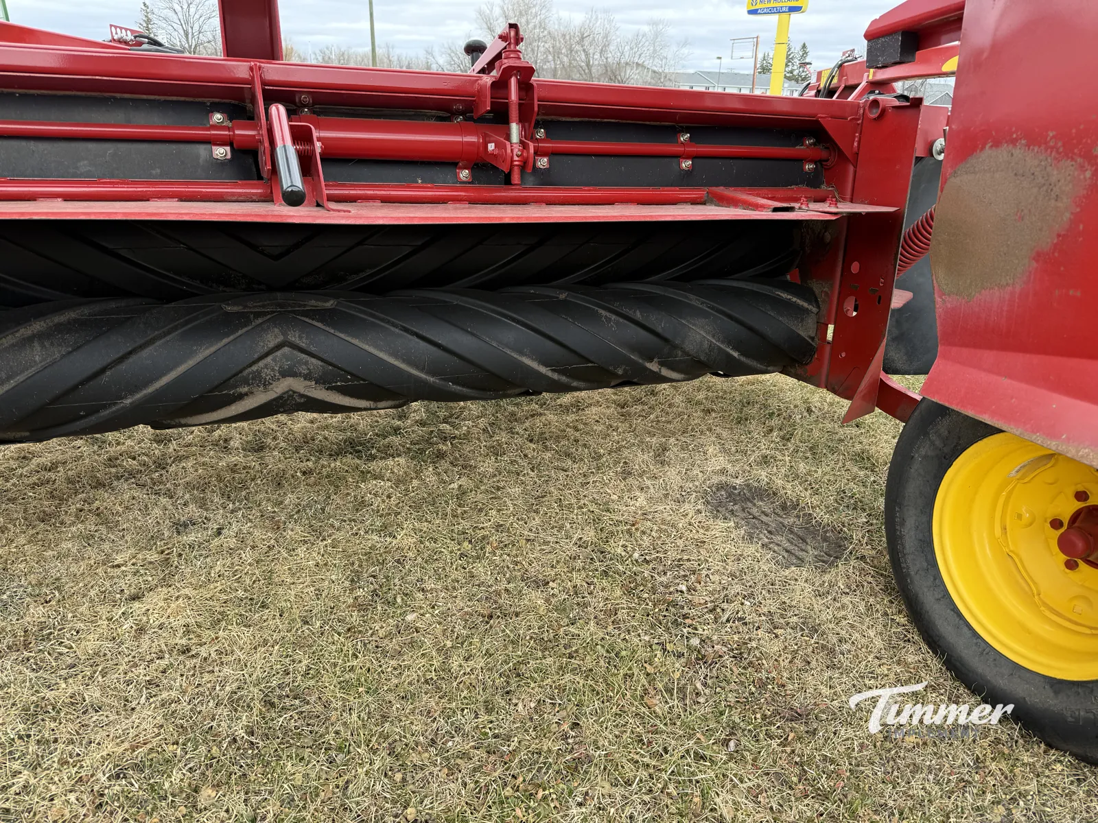 2019 New Holland 210R photo 10
