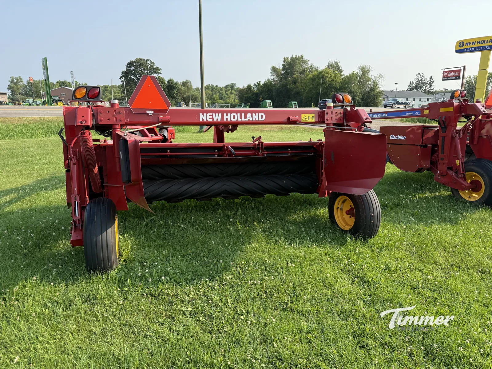 2023 New Holland 210R photo 4