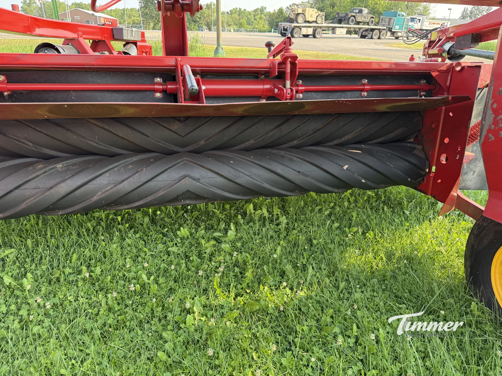 2023 New Holland 210R photo 6