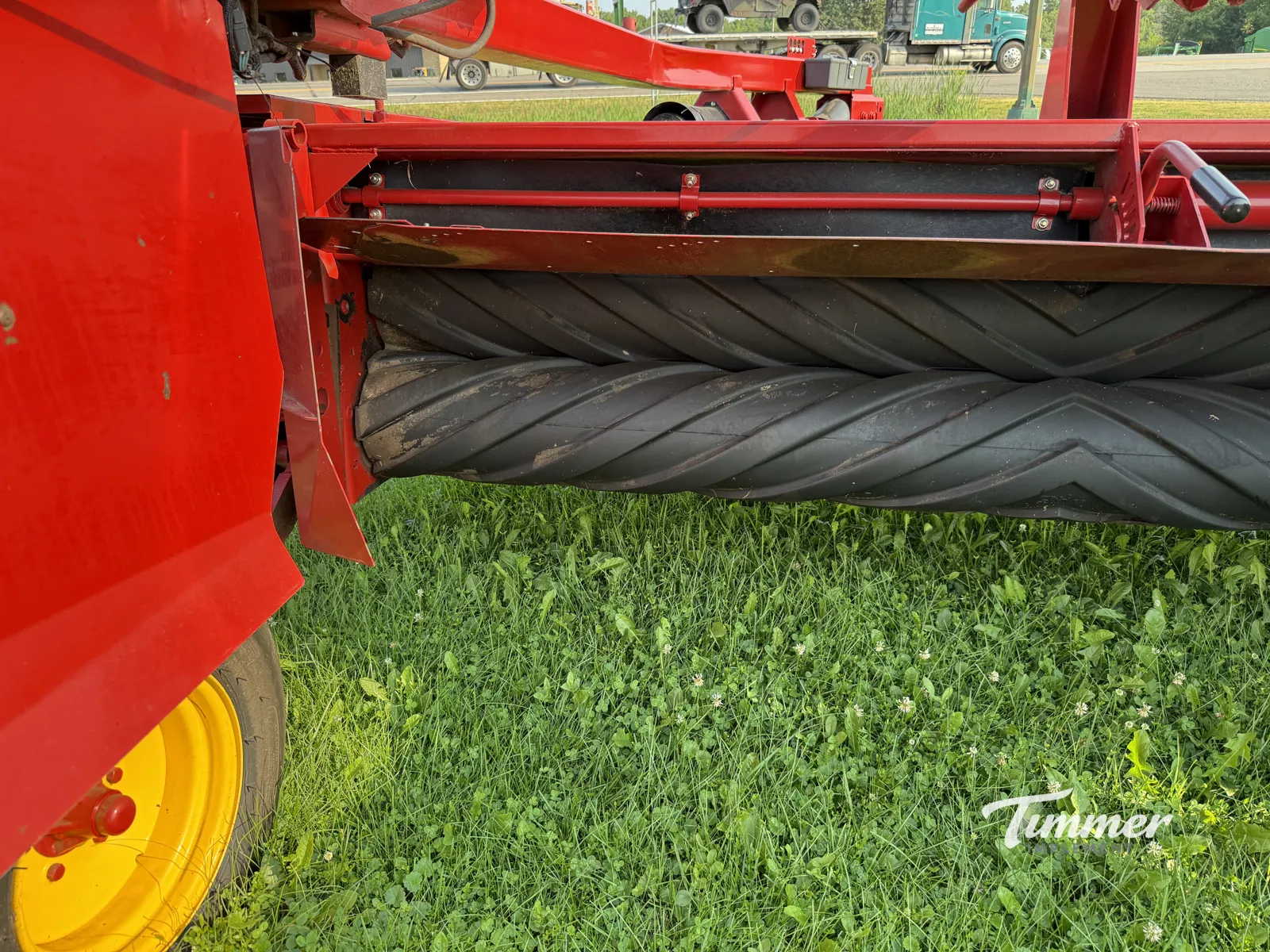 2023 New Holland 210R photo 5